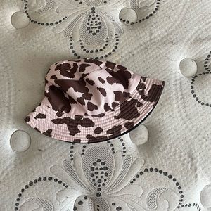 Reversible Cow/Black Bucket Hat